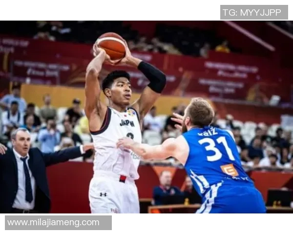 布拉格斯巴达与斯巴达克苏波迪加的激烈对决揭示了捷克足球的魅力与竞争力 布拉格斯巴达与斯巴达克苏波迪加的激烈对决揭示了捷克足球的魅力与竞争力